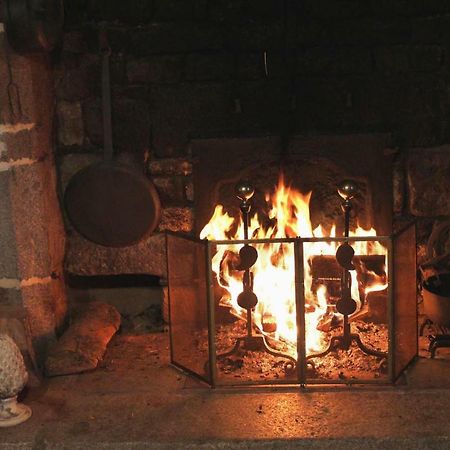 Les Goubelins Panzió La Lande-d'Airou Kültér fotó